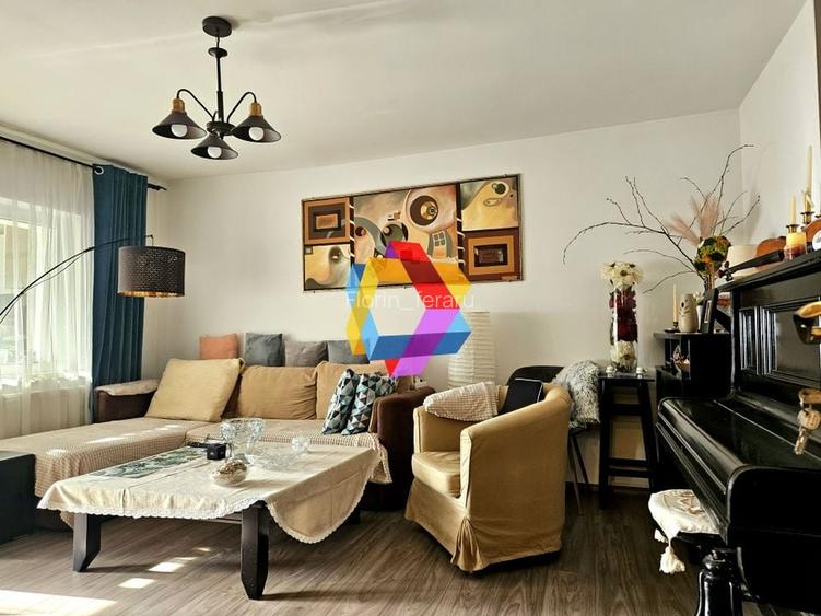 Apartament cu trei camere, zona Racadau 67 mp