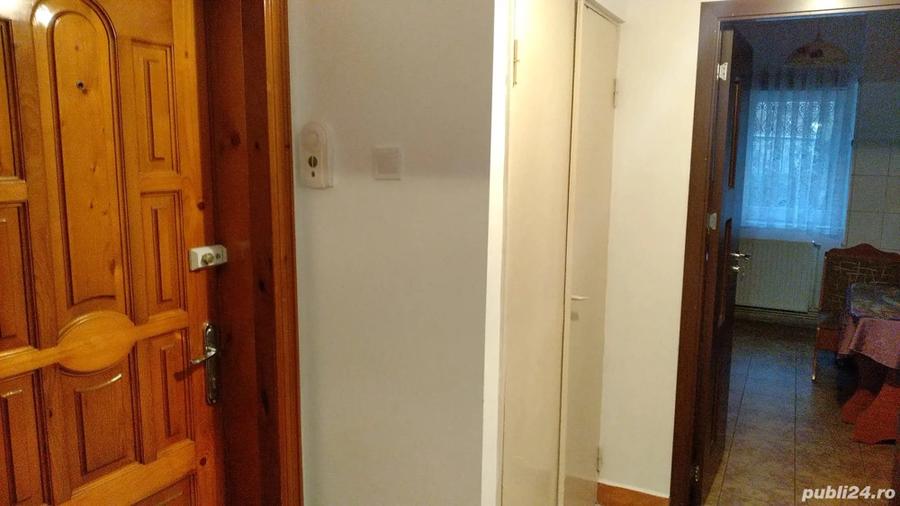 Inchiriez apartament 2 camere - 1
