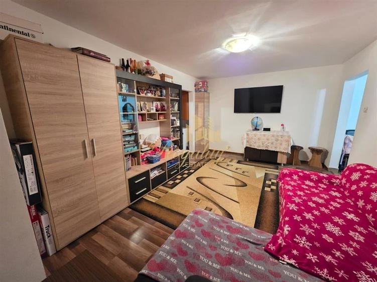 Apartament 2 camere, Etaj 3, CENTRALA PROPRIE, clima- Zona Dambovita - 8