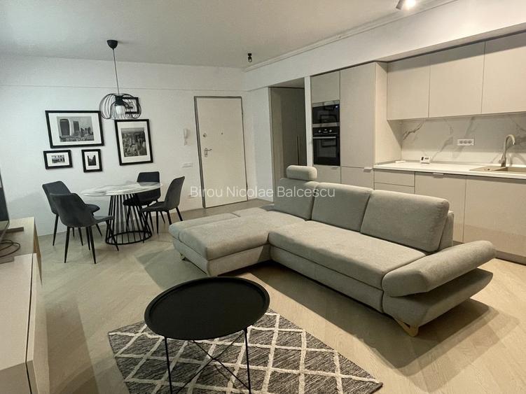 Apartament 2 camere Lux + Loc ce parcare  situat in Delta City Vacaresti