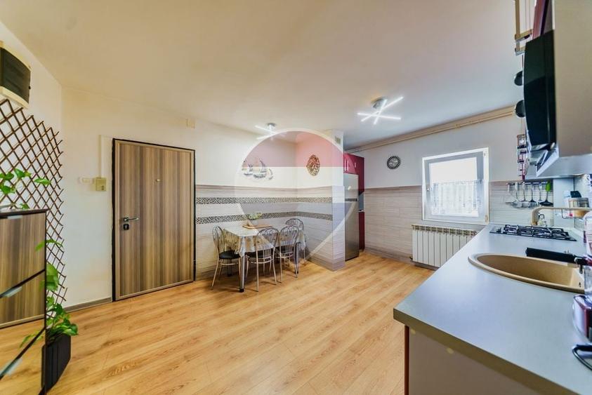 Apartament modern cu loc de parcare in zona Micalaca - 11