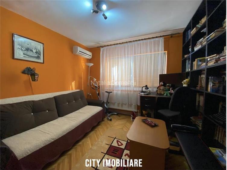Apartament 2 camere, decomandat, garaj, Zorilor.