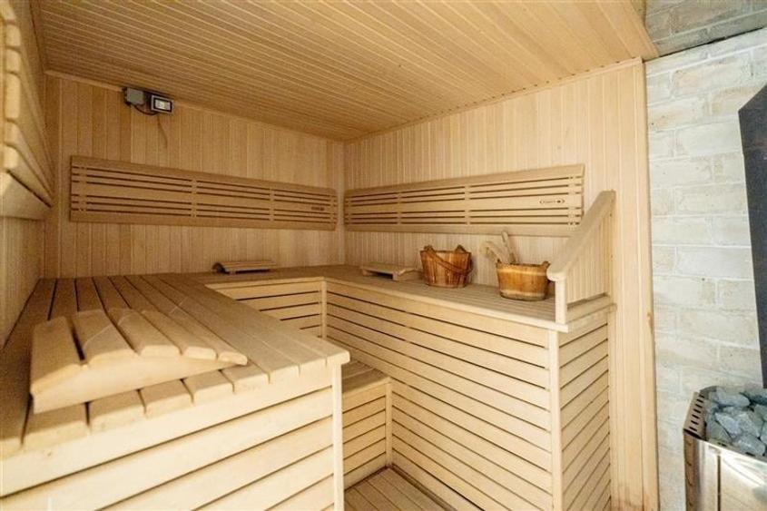 Conac de lux in Zona Piata Chirila - 10