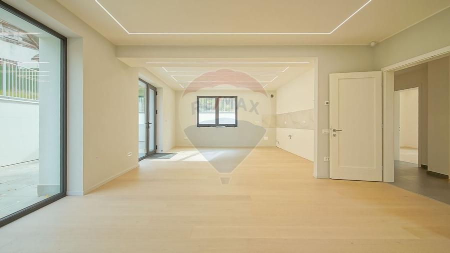 Armonie între tradiție și modernitate – Vilă contemporană în Brasov - 9