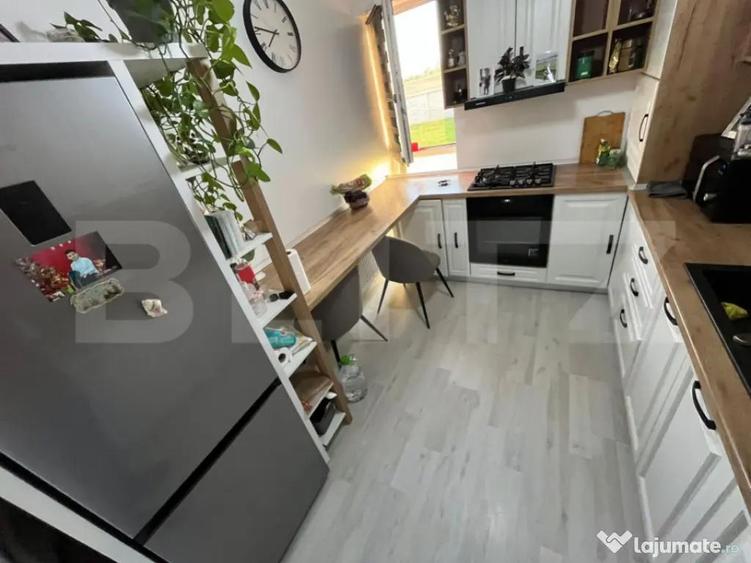 Apartament de vanzare, cu 3 camere, 80 mp, zona Sud - 6