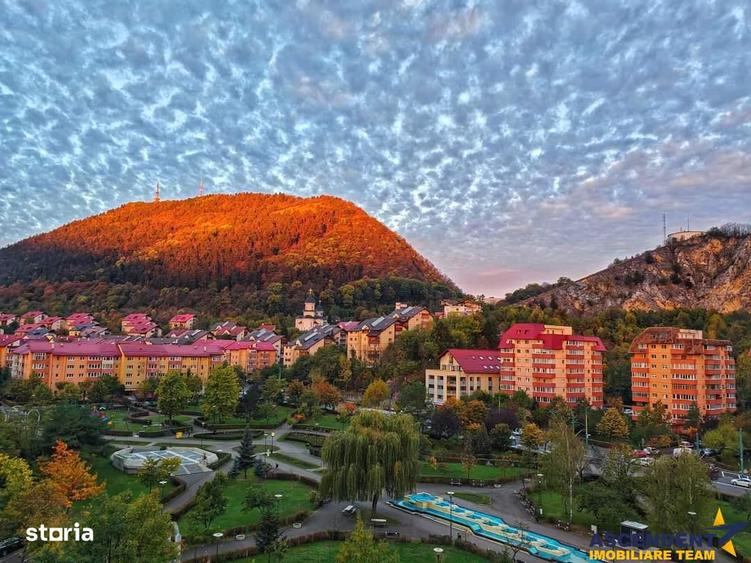 Decomandat, etaj 2, vedere Parcul Trandafirilor, Racadau, Brasov - 1