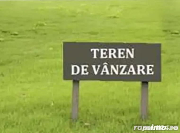 Parcela teren 700 mp,16 m f.s.,duplex sau individuala,apa,curent,75.000 euro - 1