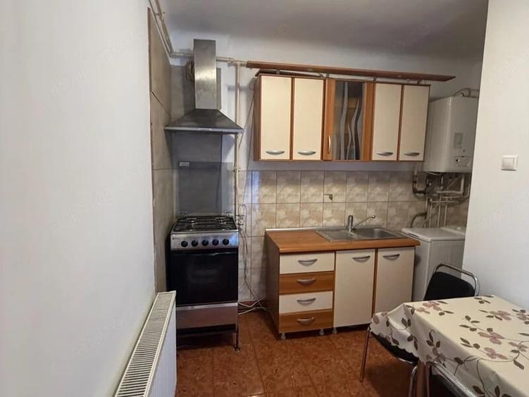 Garsonieră decomandată în Baba Novac