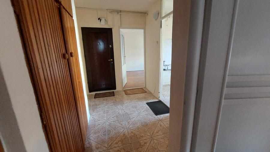 Vand apartament 2 camere Micalaca - 1