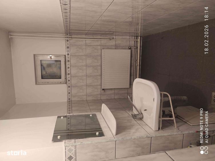 Spa?iu comercial, str. George Enescua-Craiovita,, 84mp. - 3