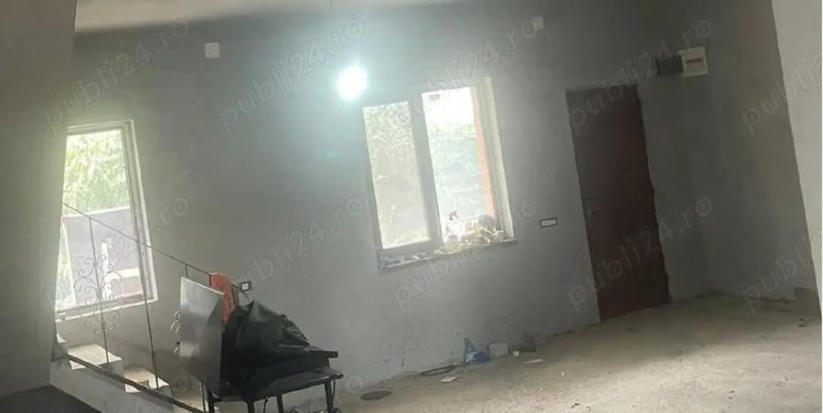 Vand casa la gri cu vedere panoramica la Lacul Fundeni - 2