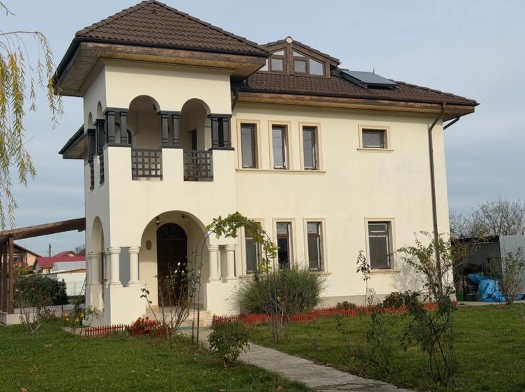 Descoperă Casa Ideală în Snagov cu 7 Camere, de Vânzare - 1