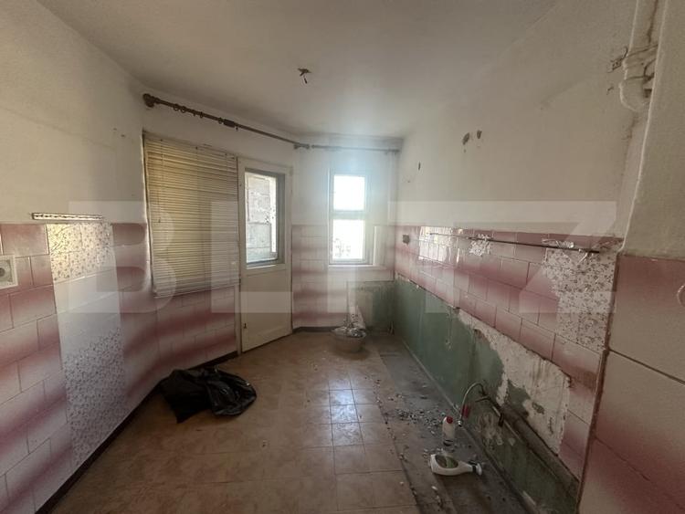 Apartament 3 camere, 67 mp, zona Micro 16 - 6