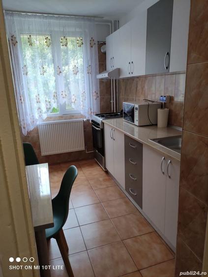 De inchiriat apartament 3 camere - 2