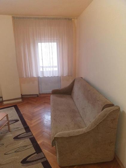 Proprietar, inchiriez apartament cu 3 camere - 6