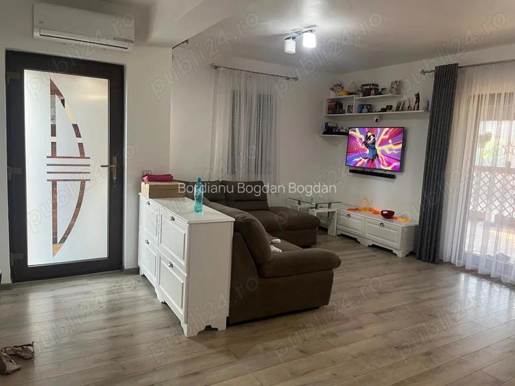 Casa de vanzare mansardabila Casa de vanzare mansardabila