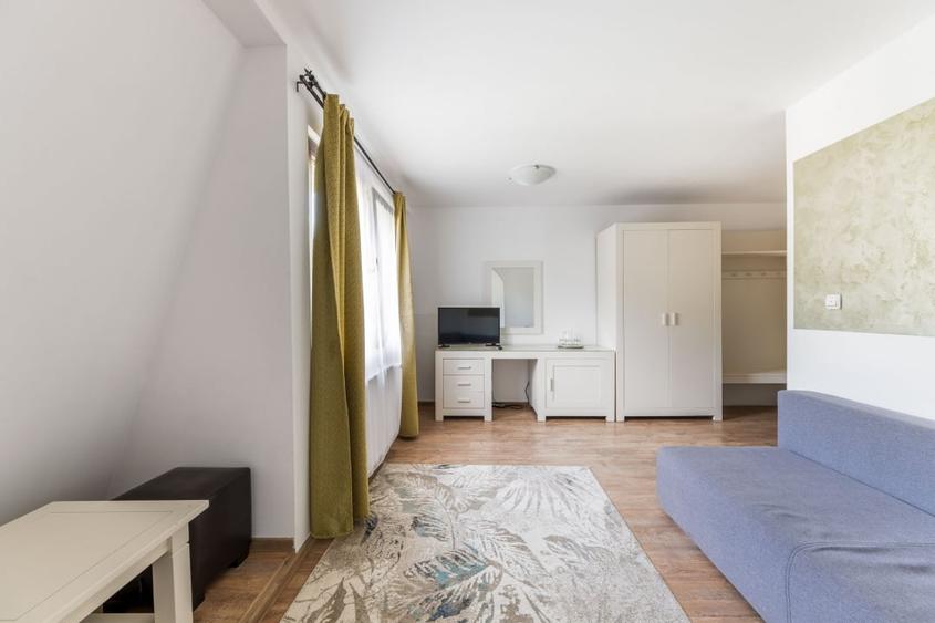 Vanzare investitie - cladire multifunctionala 65 spatii  4 etaje  Gura Humorului - 30