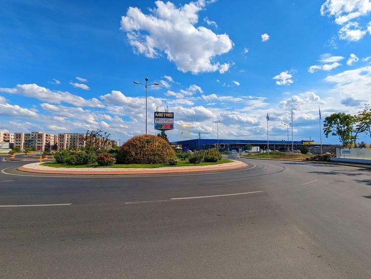 Teren intravilan 4930 mp,ideal constructii rezidentiale,Bd.Metalurgiei - 3