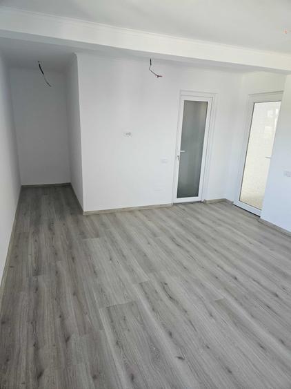 Casă cu 4 camere în Clinceni