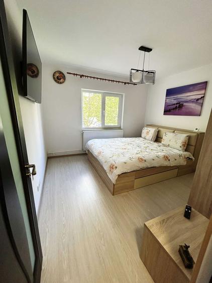 Vand apartament 2 camere decomandat, etaj 1 - 6