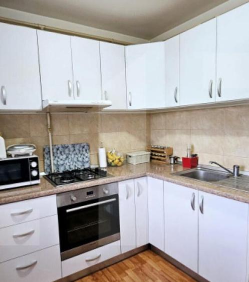 Apartament cu 3 camere, 64 mp, Sfantu Gheorghe str.Nico - 1