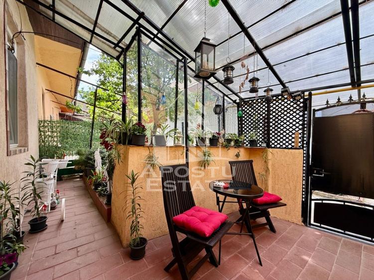 Apartament cu 2 camere si curte de vanzare in Complexul Studentesc - 1