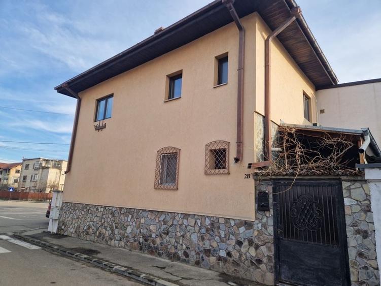 Casă cu 3 camere în Central