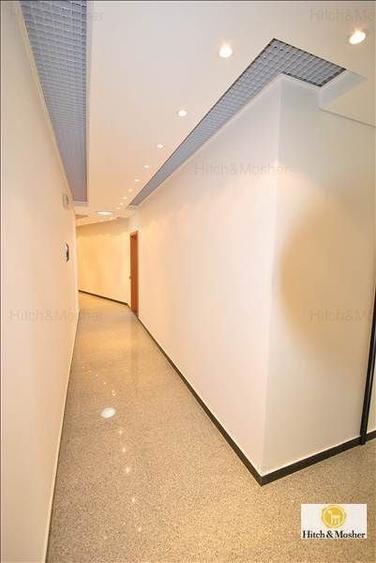 De inchiriat spatiu in cladire de birouri - 89 mp - zona Centrala - 10