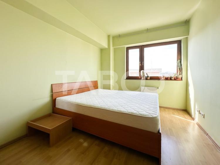 De vanzare apartament cu 3 camere zona strazii Nasaud Marasti - 1