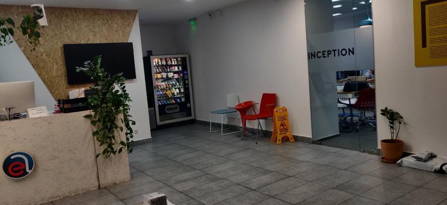 Cladire de birouri de vanzare Semilunei 4-6 - 50