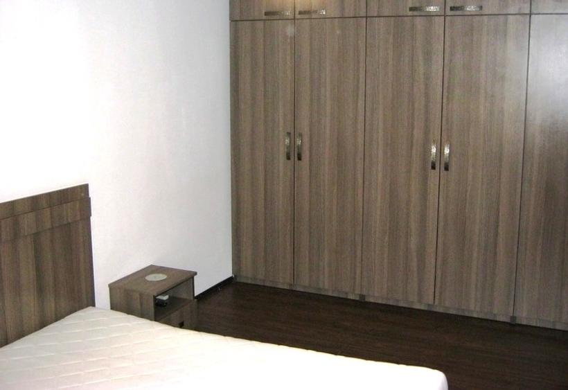 Drumul Taberei-Ghencea, semistradal, decomandata, parter, bloc reabilitat - 9