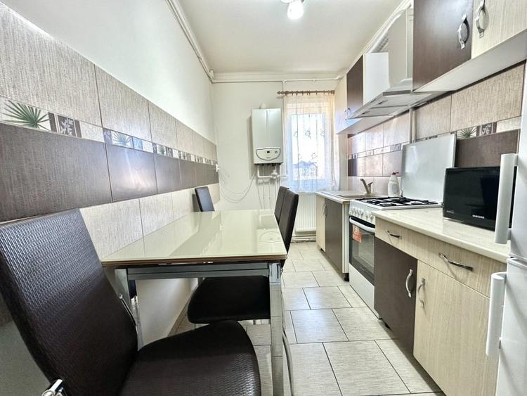 APARTAMENT 2 CAMERE I ETAJ 3 I 50 MP I MOBILAT SI UTILAT I CETATE I - 2