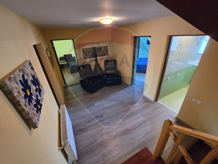 CASA SPATIOASA SI PRIMITOARE IN CENTRUL ORASULUI  AVRIG JUD,  SIBIU - 4