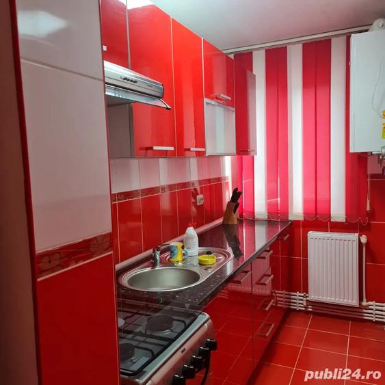 Inchiriez apartament - 3