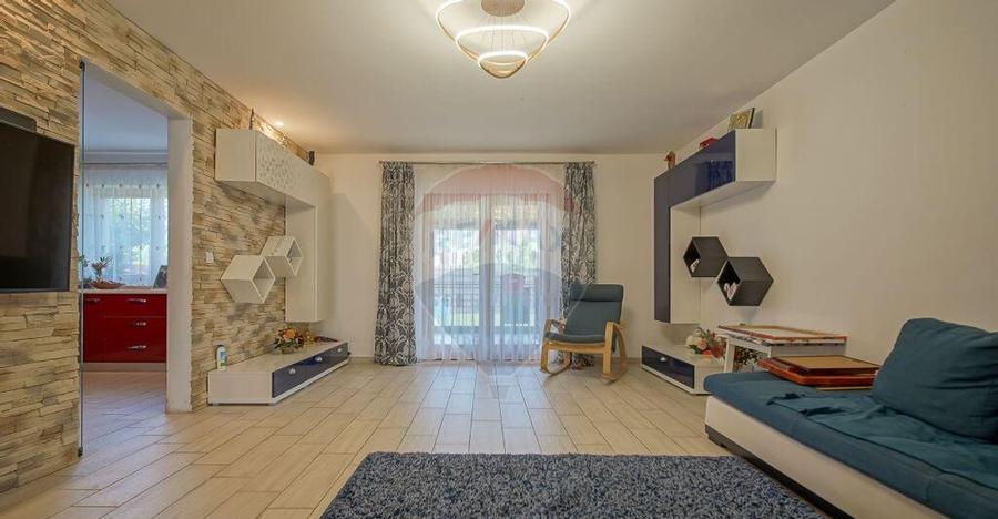 Casa Premium cu Design Elegant ?i Intimitate, in Carti... - 10