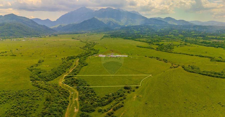 Teren 10,800mp Rasnov / Drumul DN73 - 23