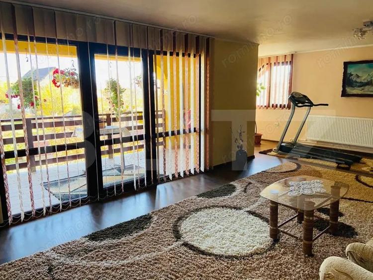 Vila Mitocu Dragomirnei, 286 mp utili, 6 camere, 25 ari teren - 7