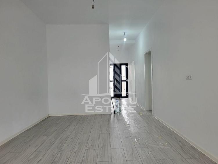 1/2 Duplex pe parter, cu 3 camere si 2 bai, Sag - 3