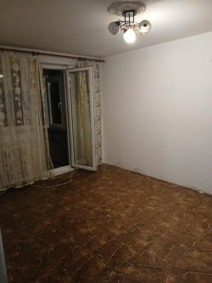 Vind apartament 2 camere Bd Luica nr 13 Berceni - 5