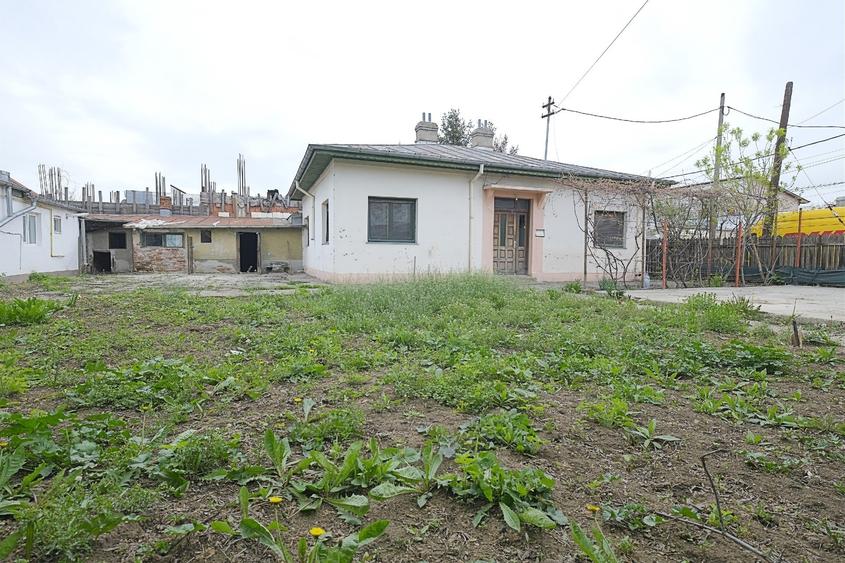 RAHOVA - Str. Muntii Carpati, imobil casa si teren 580 mp. cu pozitie de colt - 7