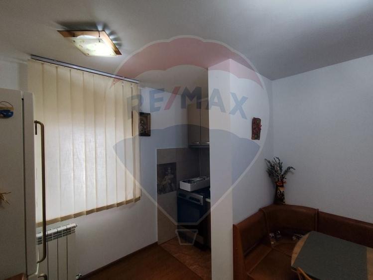 DE VANZARE Apartament cu 2 camere în zona Crihala - 3