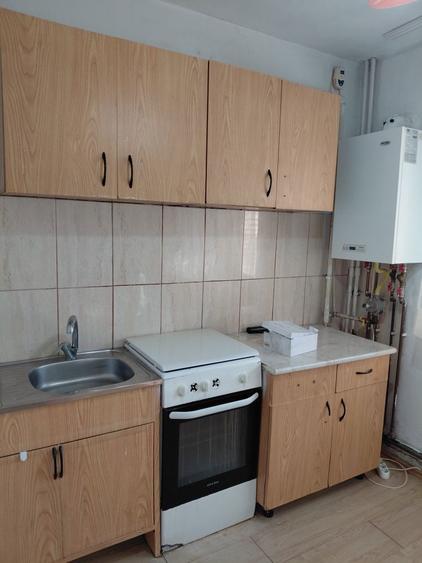 De inchiriat apart parter ,str.Vasile Lupu - 6