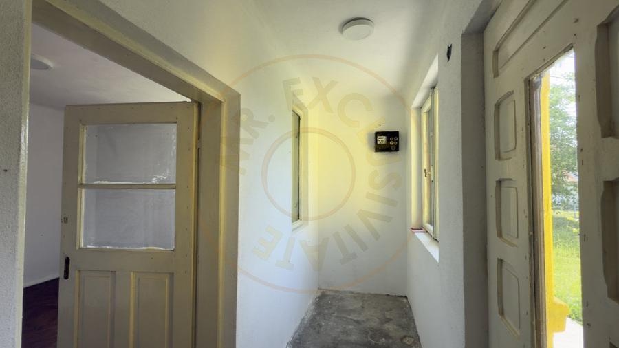 Casa la tara cu teren generos in zona Cateasca -Jud. Arges! - 19