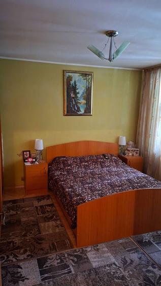 Apartament 4 camere de vanzare Titan, parter, bloc cu 4 etaje - 2