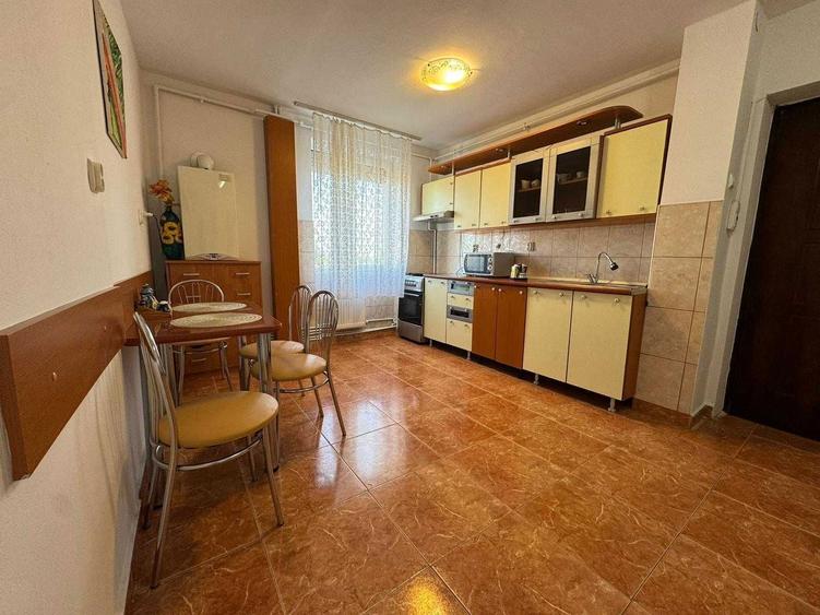 Apartament de inchiriat 3 camere - Libelula Arad - 8