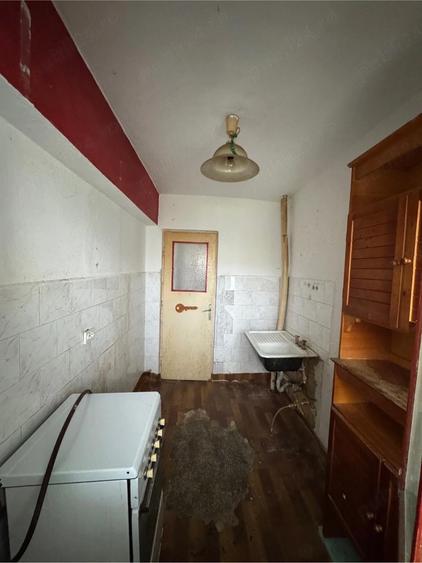 Garsoniera de vanzare Brad Hunedoara - 8