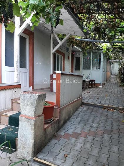 Casa parter-4 camere, gradina, garaj. Zona Liberta?ii, Vaslui. Casa parter-4 camere, gradina, garaj. Zona Liberta?ii, Vaslui.