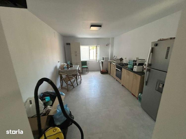 Vand casa cu teren 3000m2 - 12