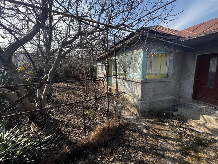 Teren de 9?nzard?n Seciu, Prahova  1.746 /?, cu utilitati si constructie demol - 2