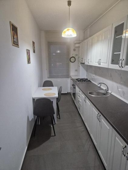 inchiriez apartament 2 camere decomandat - 4